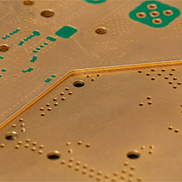 PTH stepped groove plate